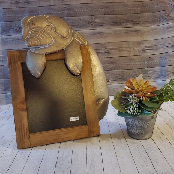 Rustic Farmhouse Decor Pig Chalkboard & Succulant - Picture 7 of 7